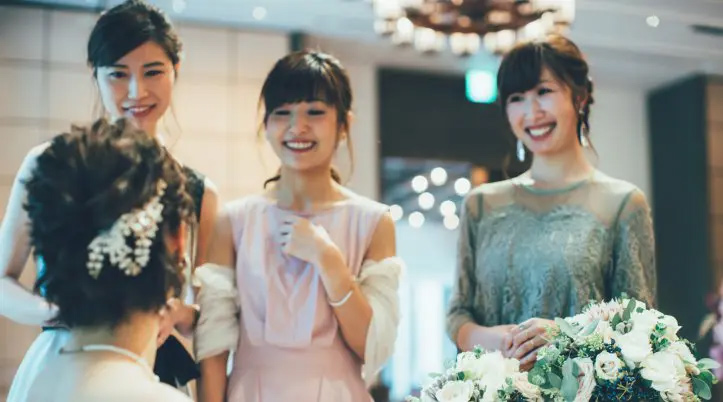 結婚式の服装マナーと、おすすめのドレスコーディネート｜結婚式パーティーのレンタルドレス・アイテムはCariru